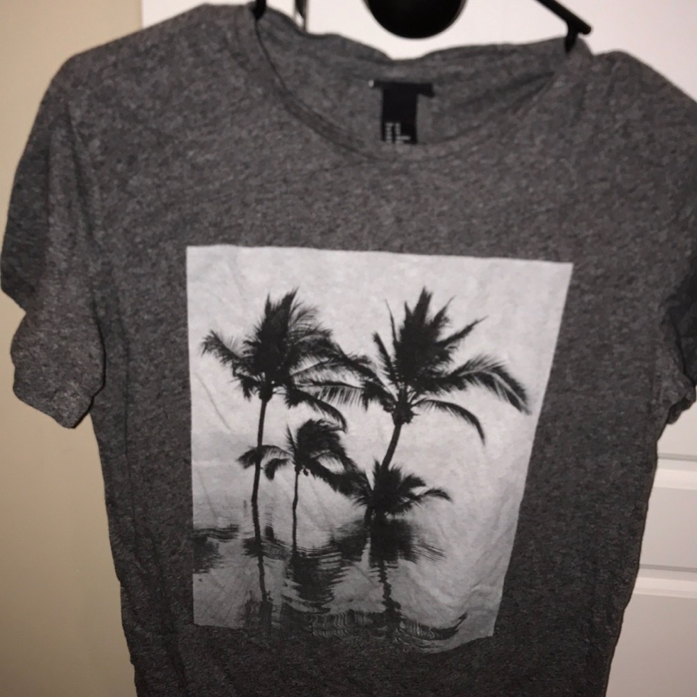 H & M graphic Tee
